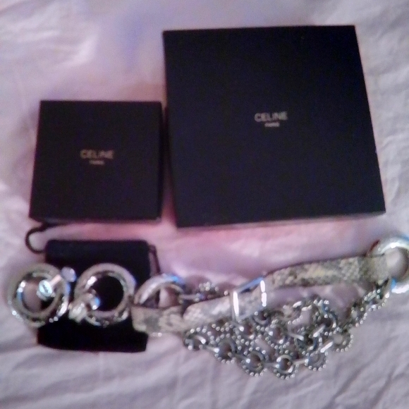 Celine women's belt  size 75 with matching earrings - Picture 2 of 8